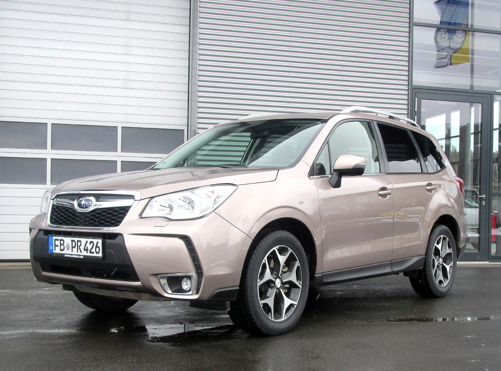 Äußerlich weiter eher auffallend unauffällig: Subaru Forester. 