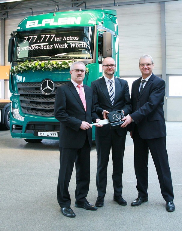 777 777ster Mercedes-Benz Actros in Wörth übergeben