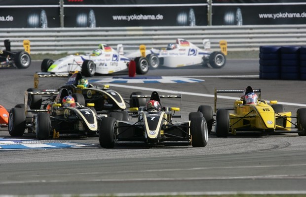 ADAC-Formel-Masters startet in Oschersleben