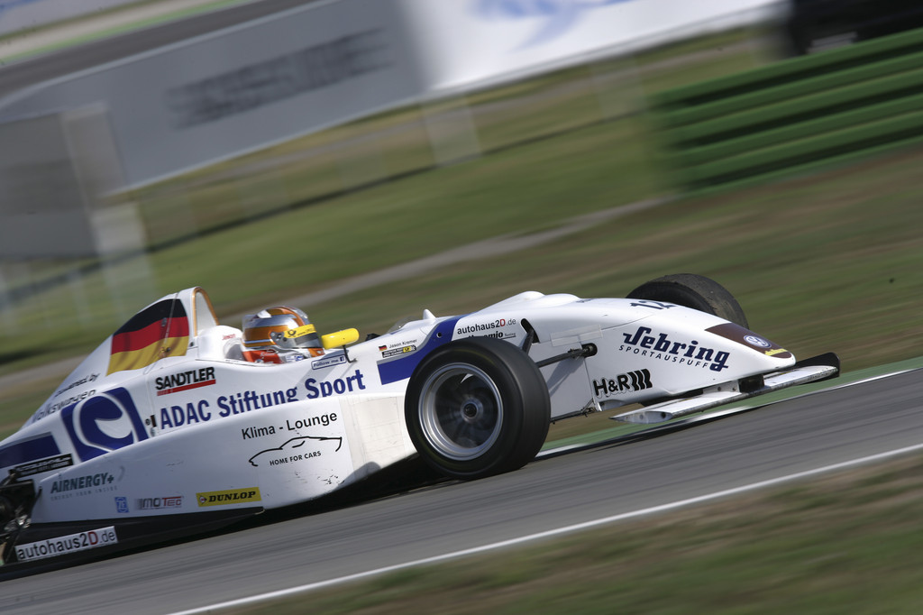 ADAC-Formel-Masters startet in Oschersleben