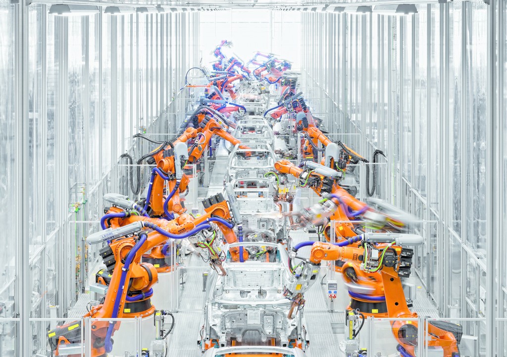 Audi bietet Führungen durch Karosseriebau an