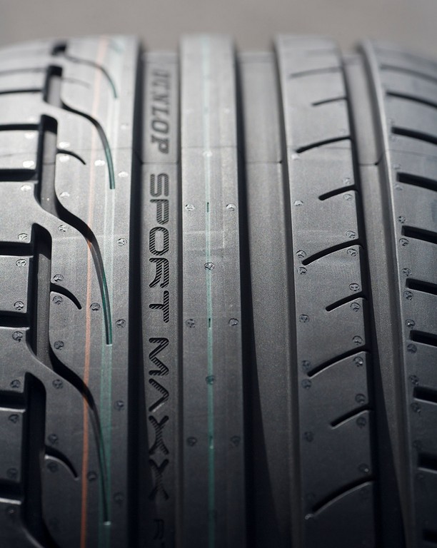 Dunlop lockt mit Prämien zum Reifenkauf