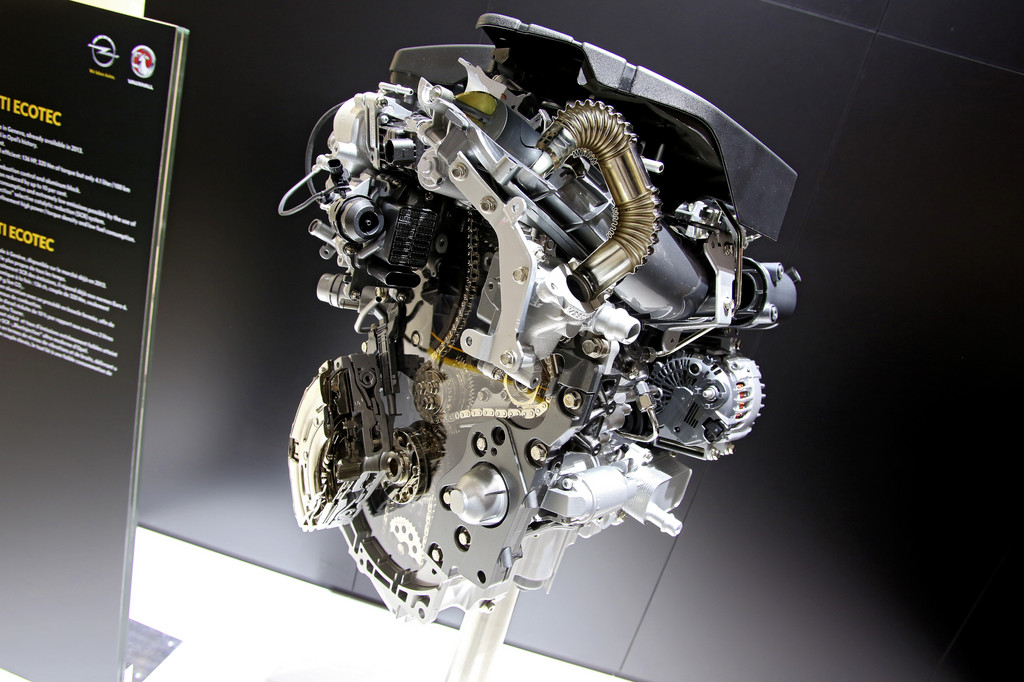Genf 2003: Opel mit neuem 1,6-Liter-Diesel