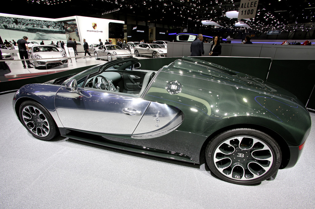 Genf 2013: Bugatti bringt drei Carbon-Roadster mit