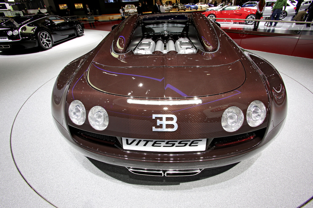 Genf 2013: Bugatti bringt drei Carbon-Roadster mit