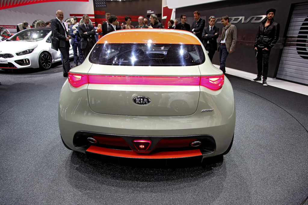 Genf 2013: Kia stellt Hybrid-Studie Provo vor