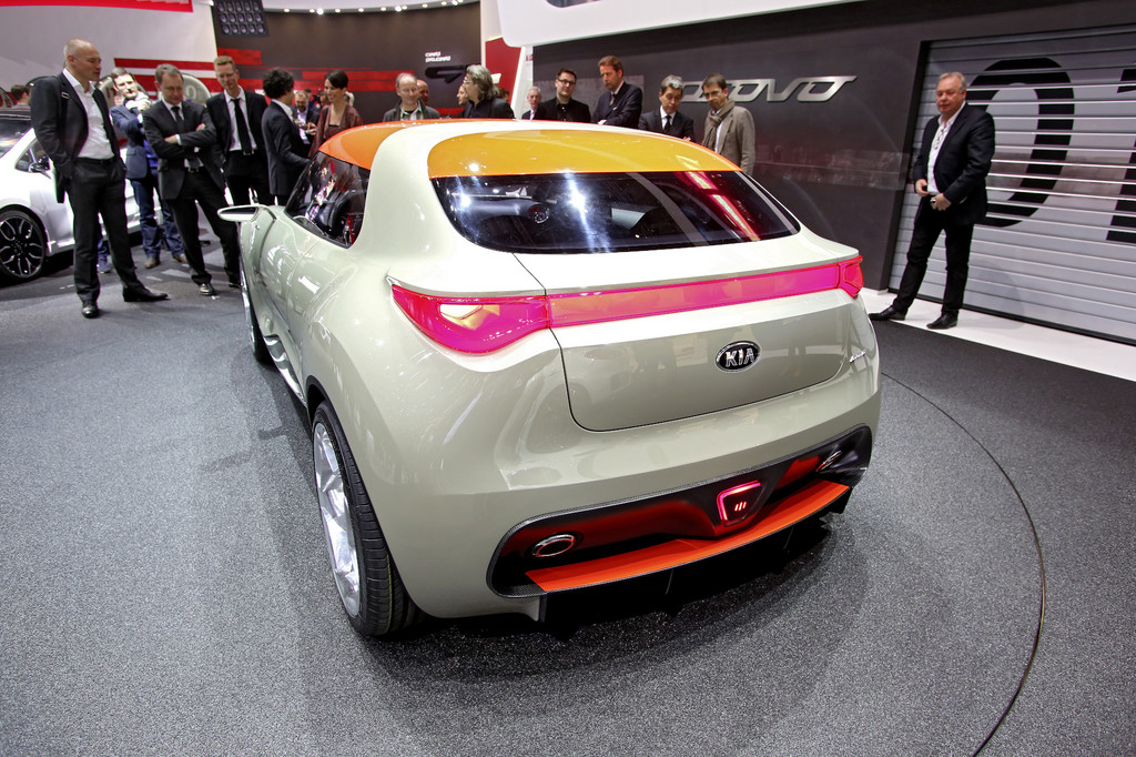Genf 2013: Kia stellt Hybrid-Studie Provo vor