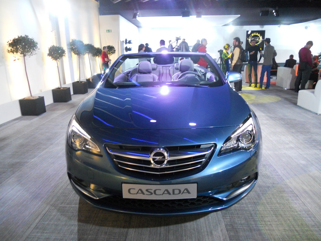 Genf 2013: Opel Cascada startet bei 25 945 Euro