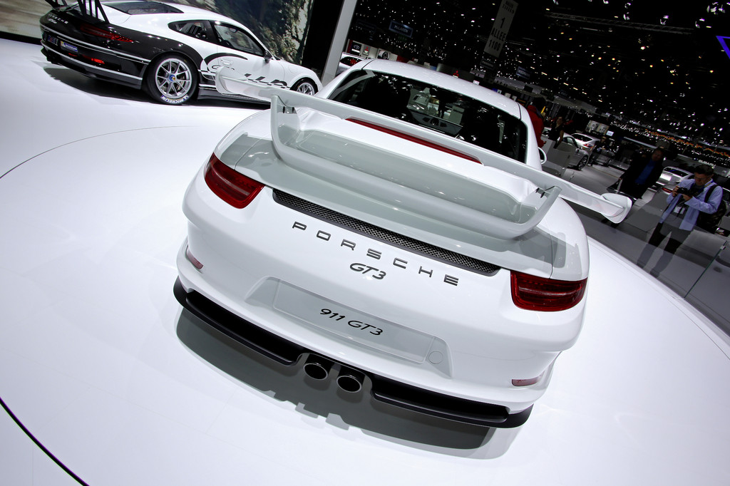 Genf 2013: Porsche 911 GT3 ist in 3,5 Sekunden auf Tempo 100
