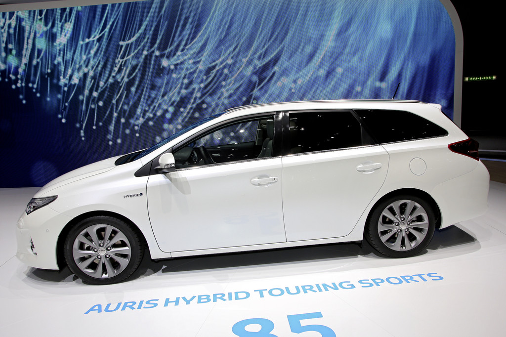 Genf 2013: Toyota Auris Touring Sports bietet über zwei Meter Ladelänge