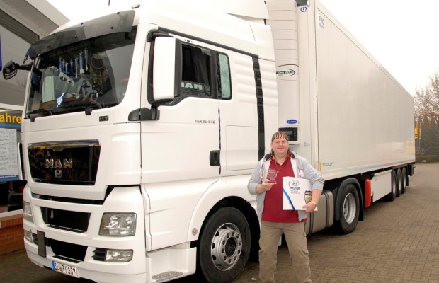 Lkw-Fahrer stoppt Geisterfahrer und ist 