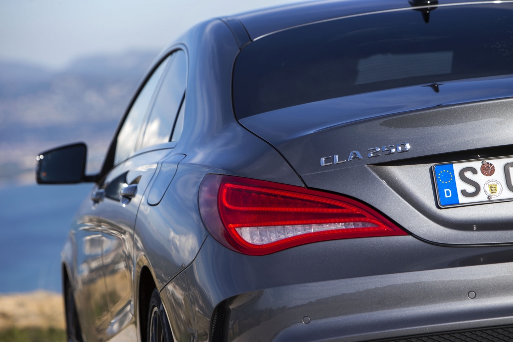 Mercedes-Benz CLA Coupé: Jungbrunnen und Einstiegs-Stern