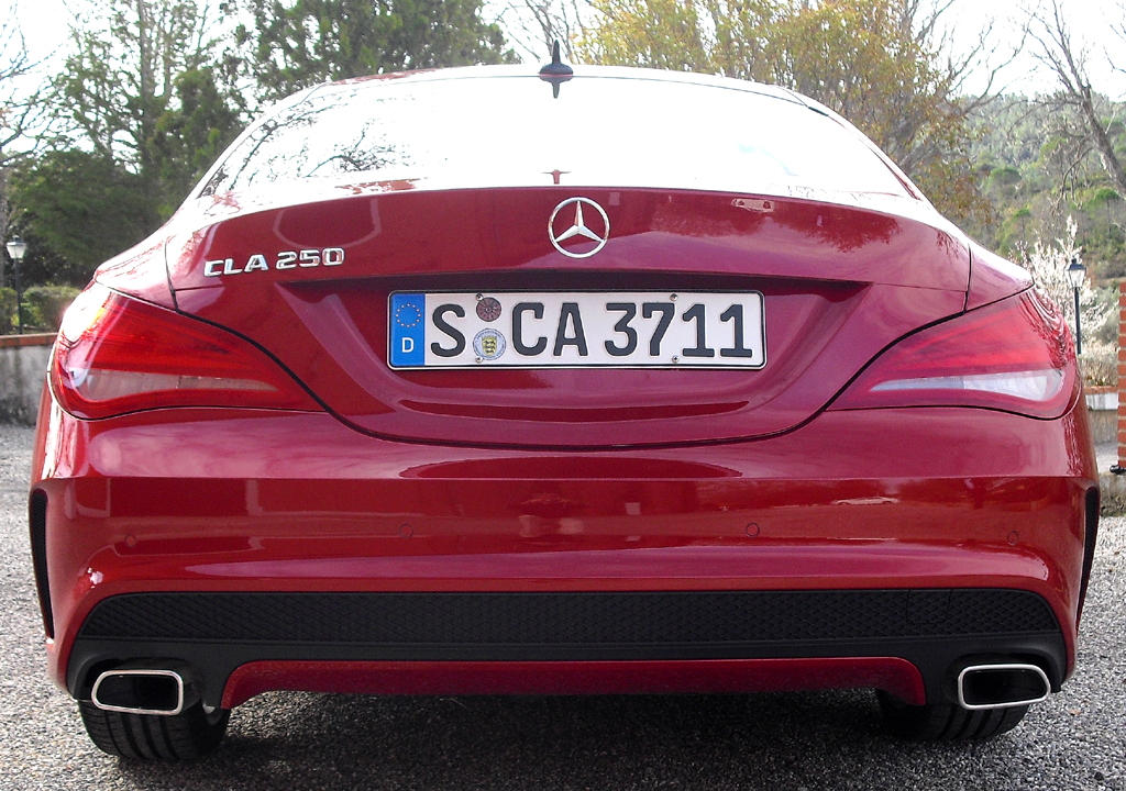 Mercedes CLA: Blick auf die Heckpartie. 