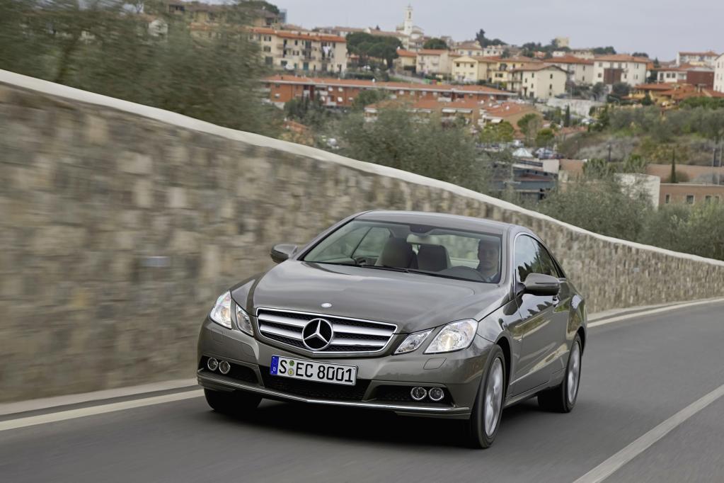 Mercedes E-Klasse Coupé entthront Porsche 911er