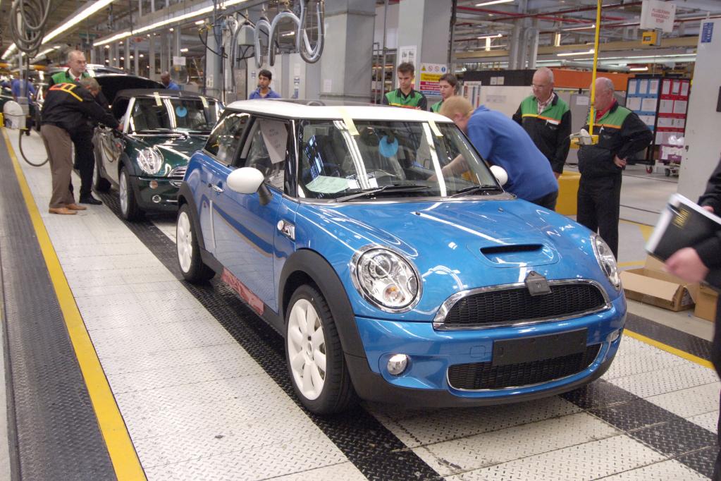 Mini-Werk in Oxford feiert 100. Geburtstag