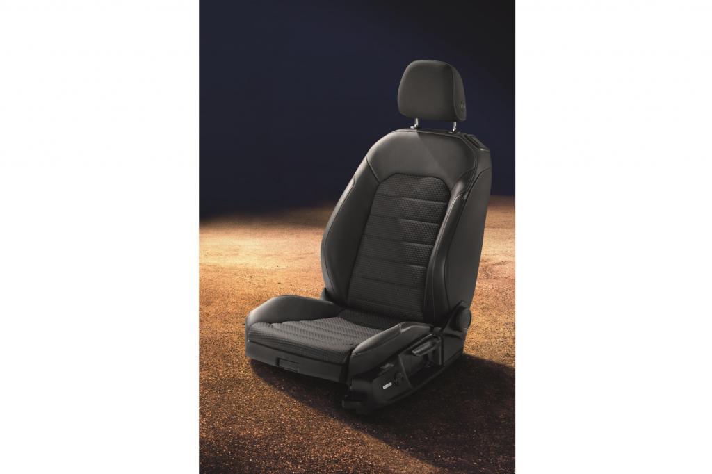 Neben ihren Standardsitzen haben viele Hersteller auch besonders leistungsfähige Aufpreismodelle, hier etwa VW