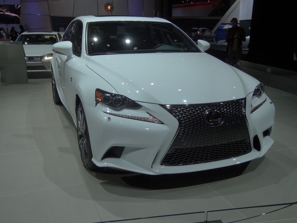 New York 2013: Lexus IS 250 F-Sport
