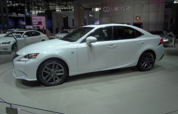 New York 2013: Lexus IS 250 F-Sport