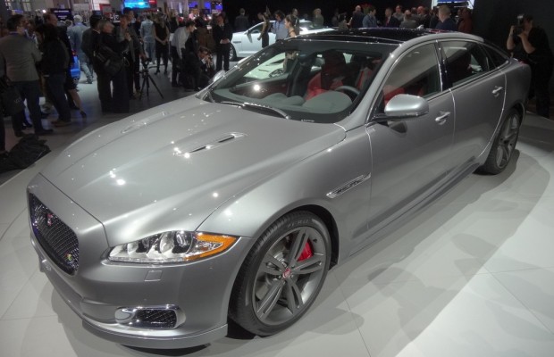 New York 2013: Weltpremiere für Jaguar XJR R-C