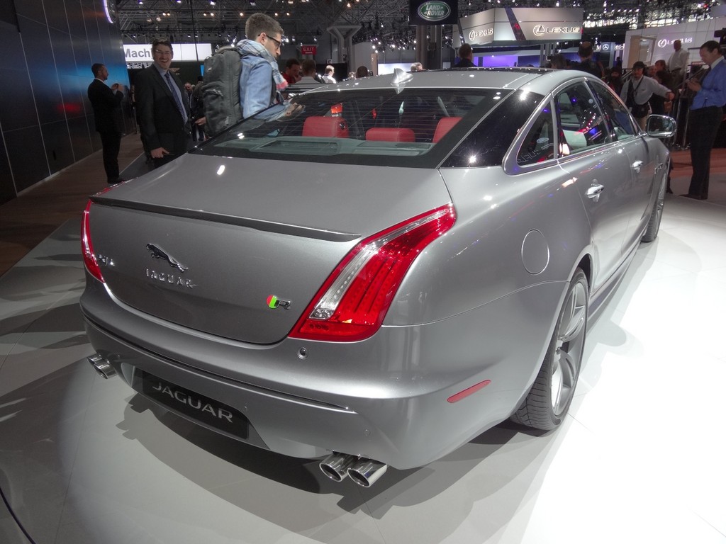 New York 2013: Weltpremiere für Jaguar XJR R-C