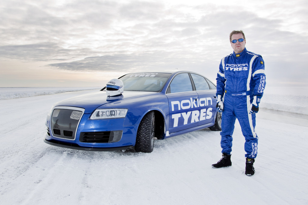 Nokian ist mit knapp 340 km/h 