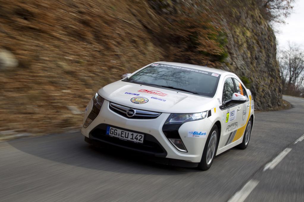 Opel Ampera: Titelverteidigung bei der Monte im Visier