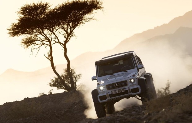 Panorama: Mercedes G 63 AMG 6x6 - Dicke Hose in Dubai
