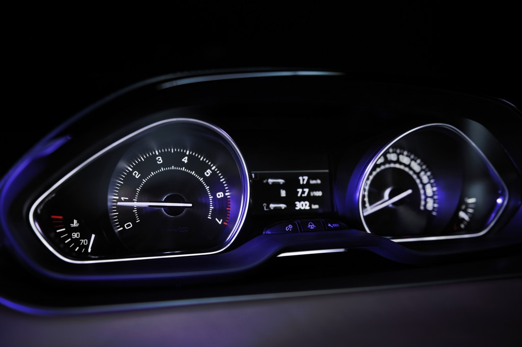 Peugeot bringt 208 XY