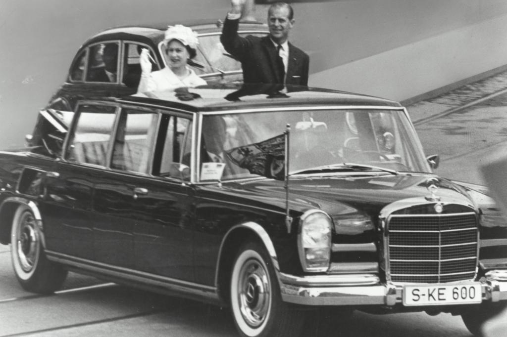 Pullman Landaulet mit Queen Elisabeth II und Prinz Philip 1966