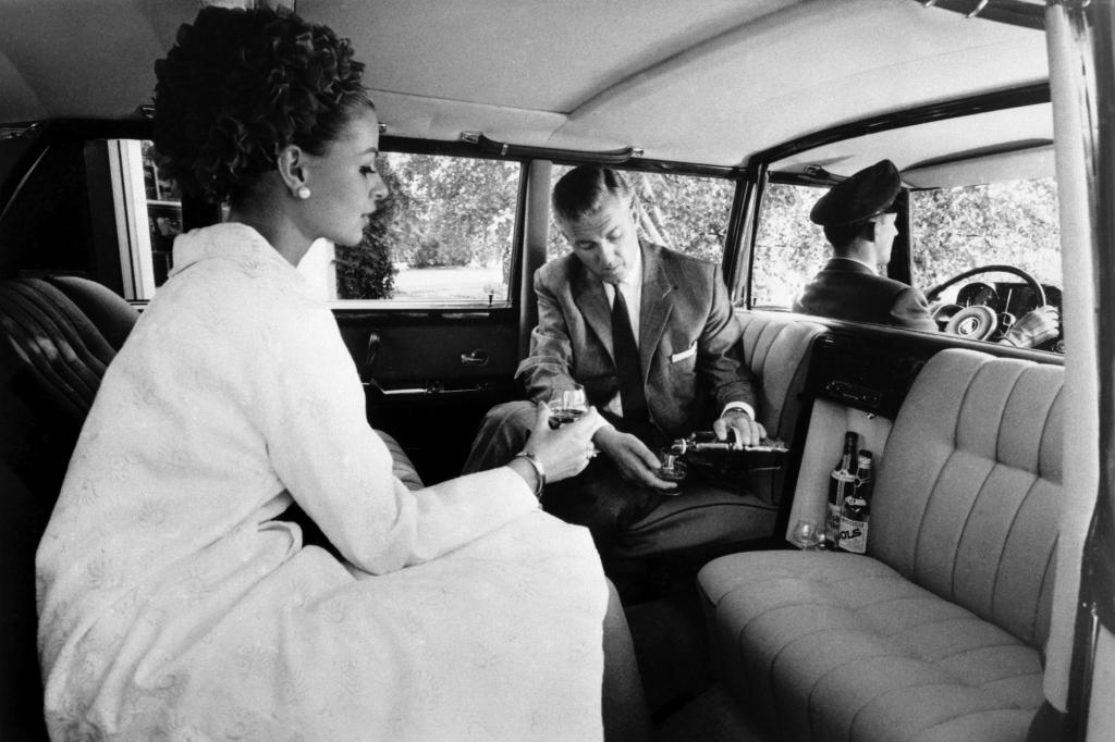 Pullman Limousine mit Vis A Vis Sitzanordnung 1963