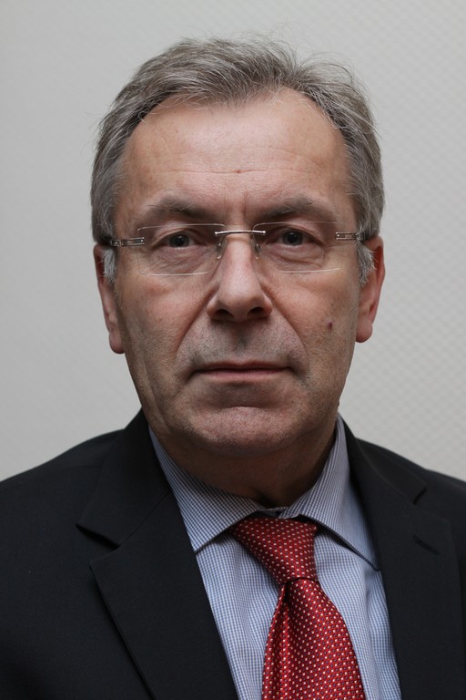 Rainer Pommerien.
