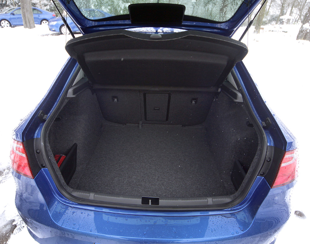 Seat Toledo: Das riesige Gepäckabteil fasst 550 bis 1490 Liter. 