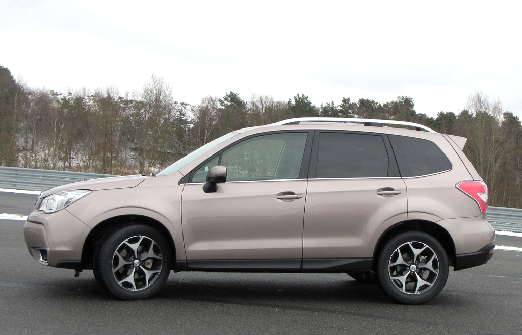 Subaru Forester: Und so sieht der hochbeinige Allradkombi der Japaner von der Seite aus.