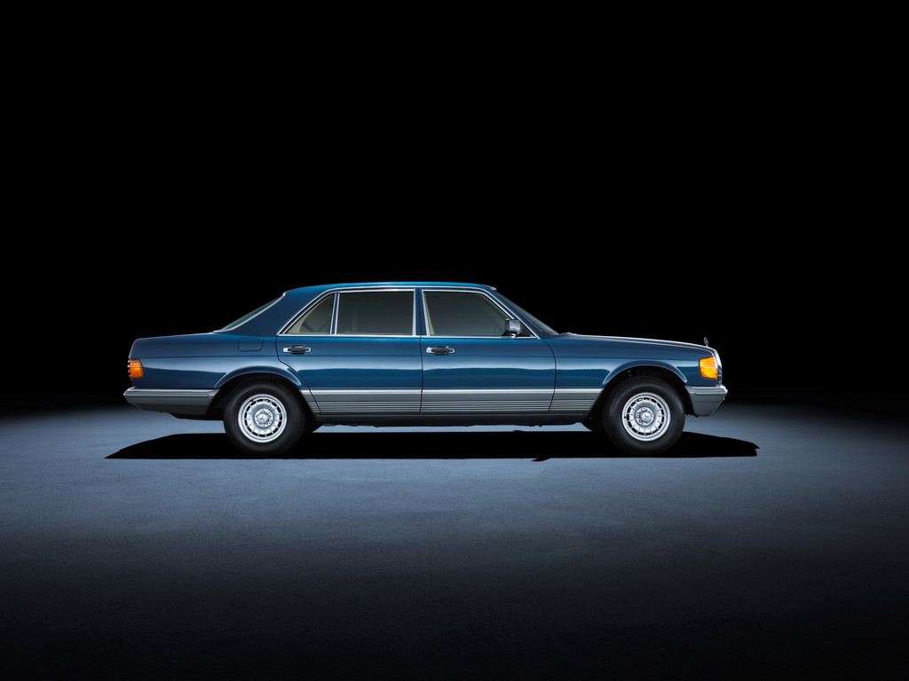 Techno Classica 2013: Die S-Klasse schickt ihre Vorgänger ins Rennen