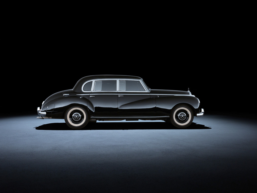 Techno Classica 2013: Die S-Klasse schickt ihre Vorgänger ins Rennen