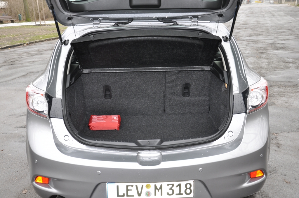 Test Mazda3 2.2 MZR-CD Sports-Line: Solide aber durstig