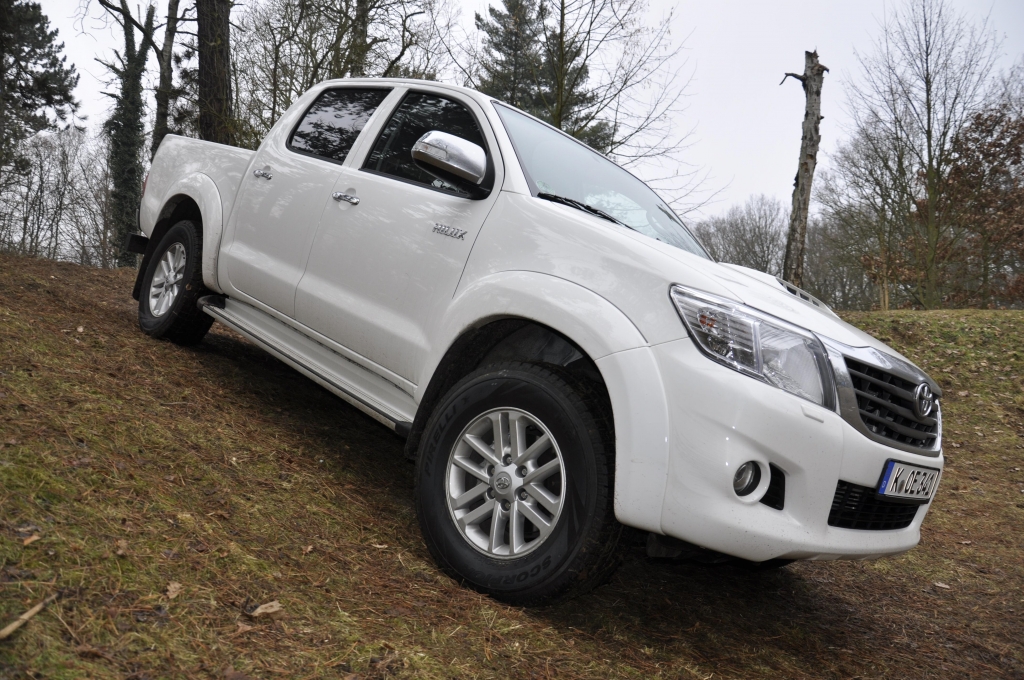 Test Toyota Hilux 3.0 Double-Cab 4x4 Executive: Domestiziertes Arbeitstier