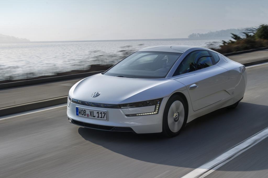 VW XL1 - Auf Sparflamme durch die Schweiz