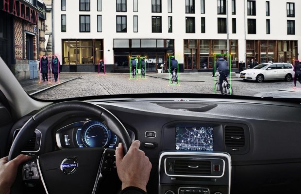 Volvo-Notbremsassistent erkennt Radfahrer