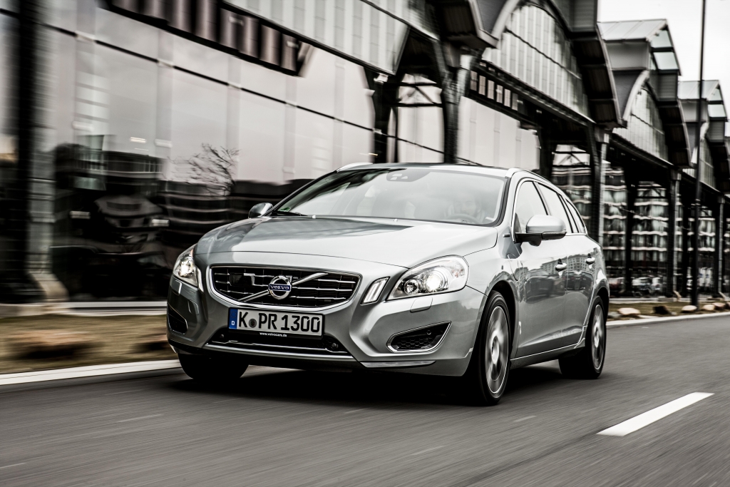 Volvo V60 D6 AWD Plug-in-Hybrid: Stark und sauber - der 283 PS Hybrid