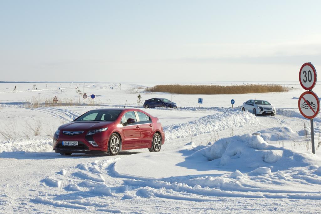 Wir wollen es aber genauer wissen, und testen den 2013er Opel Ampera auf Schnee und Eis