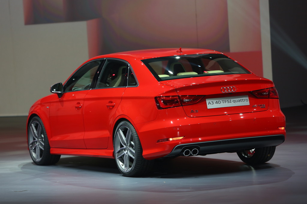  Shanghai 2013: Volkswagen liebt die Show