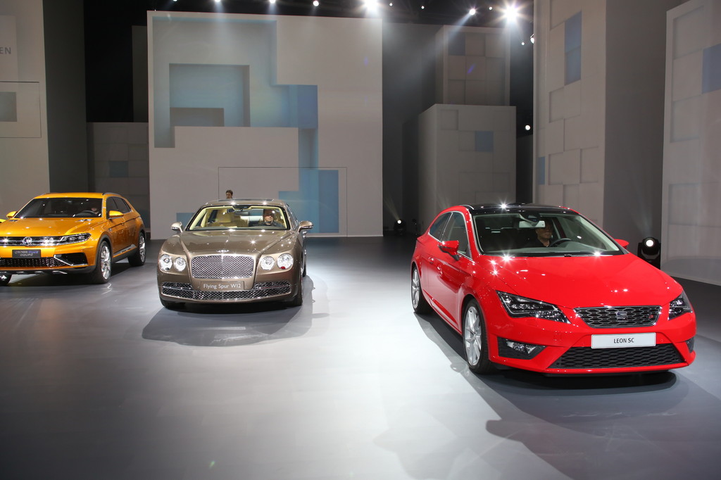  Shanghai 2013: Volkswagen liebt die Show
