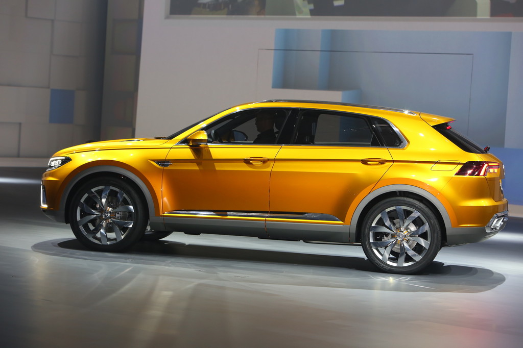  Shanghai 2013: Volkswagen liebt die Show