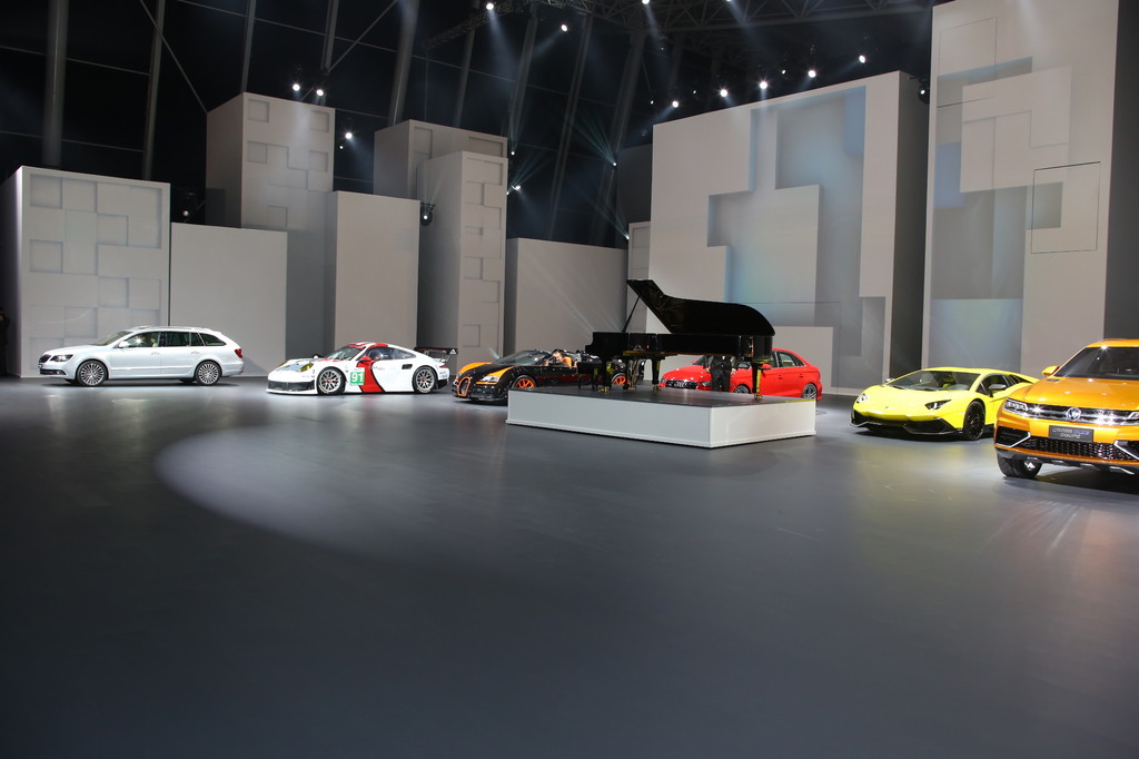  Shanghai 2013: Volkswagen liebt die Show