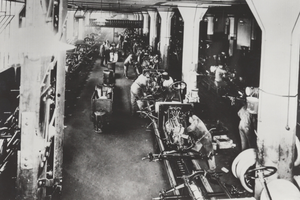 100 Jahre Fließbandproduktion - Autos am laufenden Band