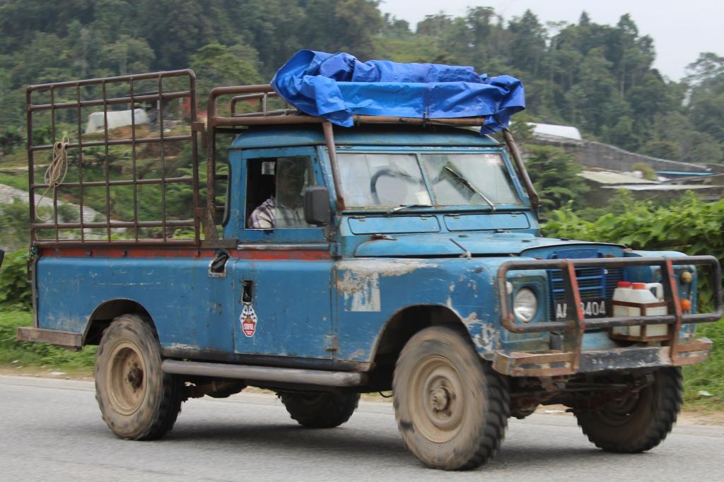 All die Bauern hier fahren alte Land Rover