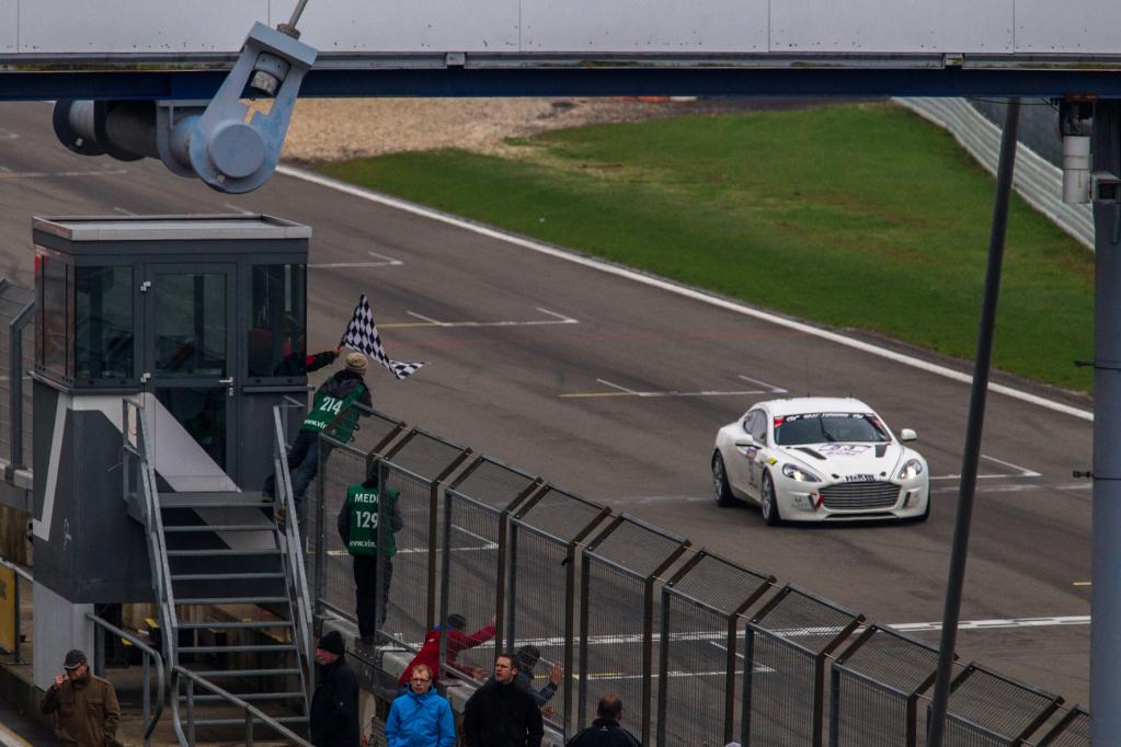 Aston Martin fährt Nürburgring-Rennrunden CO2-frei