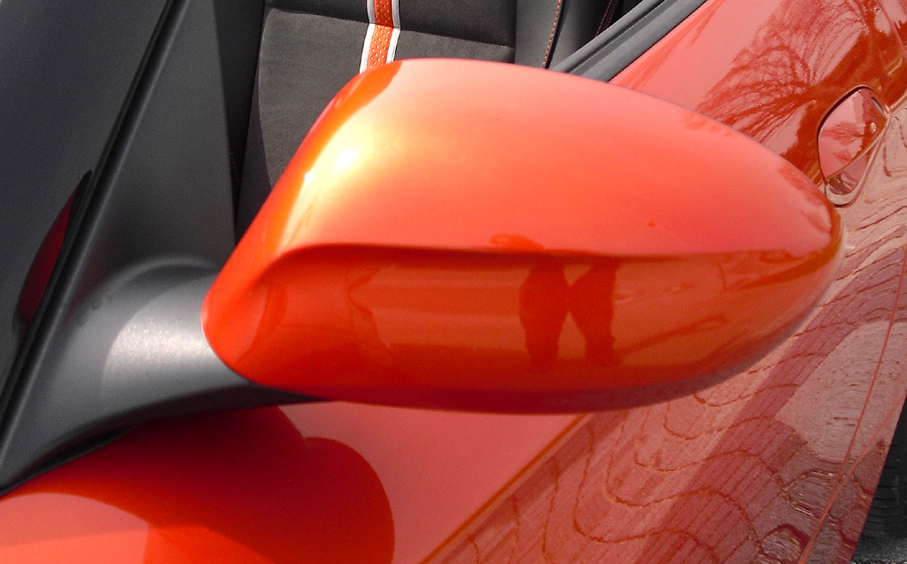 BMW Z4: Blick auf den Außenspiegel auf der Fahrerseite. 