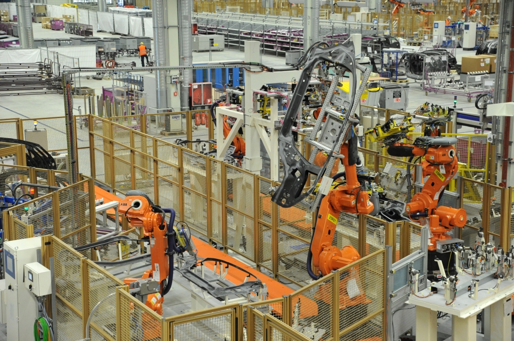 BMW revolutioniert Fahrzeubau: Feintuning an BMW i3-Produktion läuft auf Hochtouren